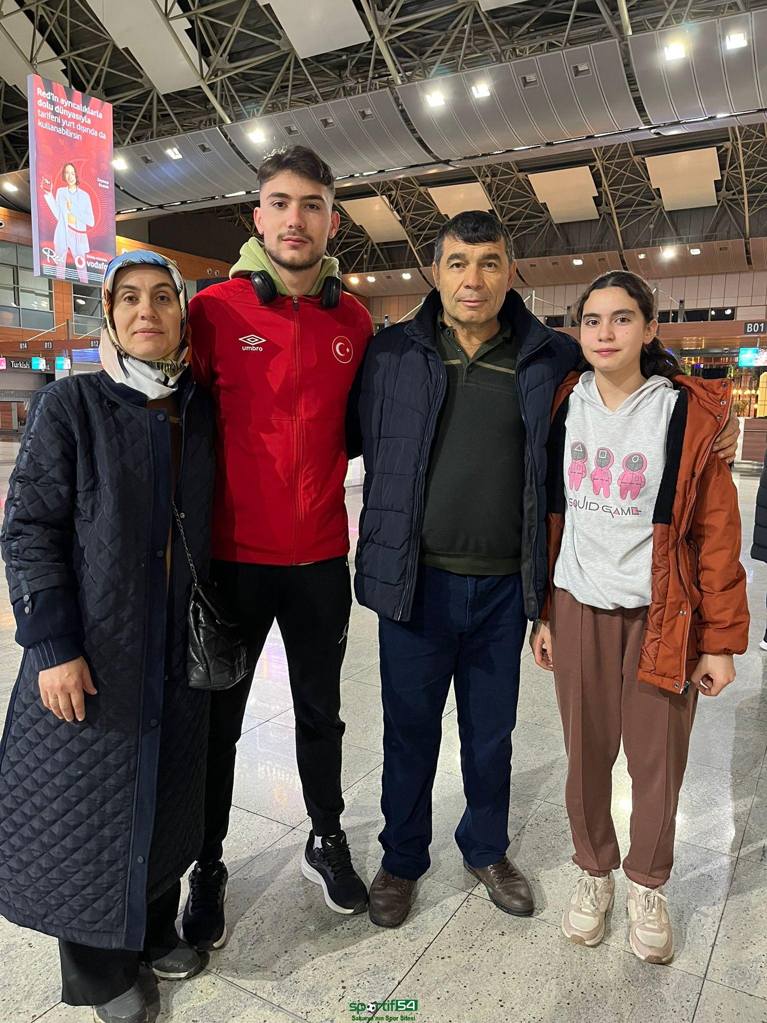 ŞAMPİYON Yola çıktı